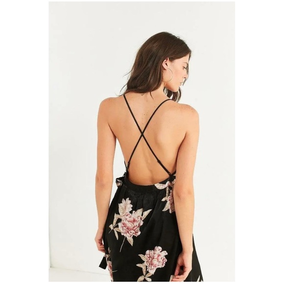 NWT Urban Outfitters, Floral wrap dress, Black/Pink, S - Picture 5 of 6